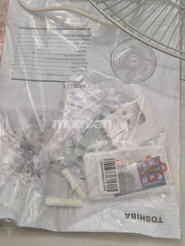 Quạt Toshiba WSA20(H)VN mới 99%