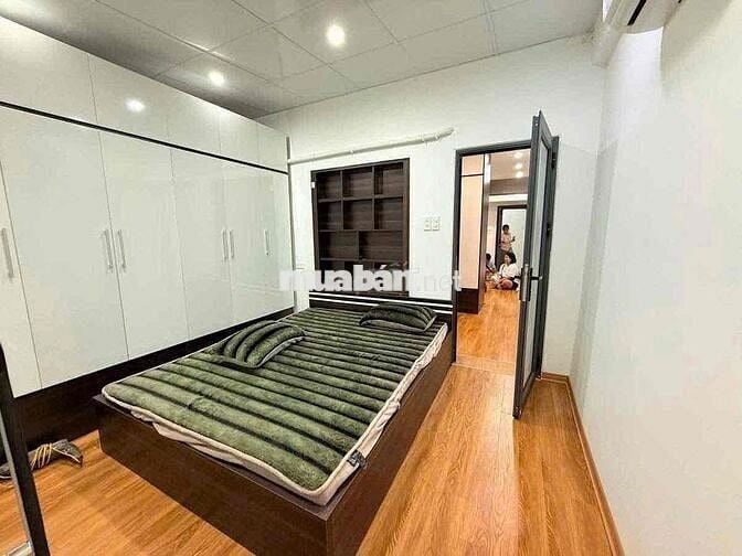 Lô góc ! TT Phương Mai T2 , sát phố, 2 thoáng , KD , full đồ 70 m2