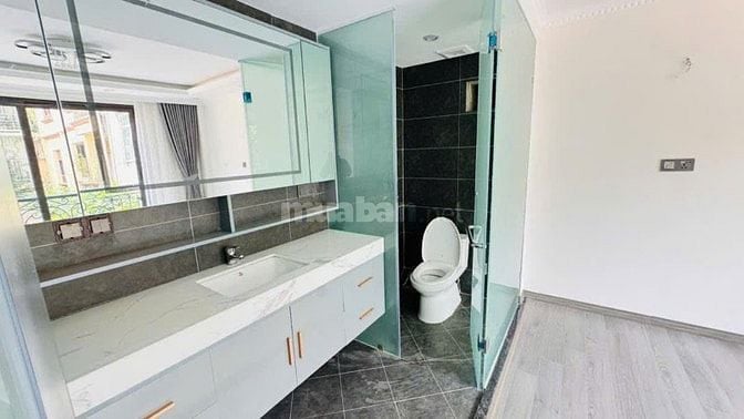Thái Hà , Ngõ nông gần phố, 6 Tầng thang máy, 40m2 chỉ 12tỷ