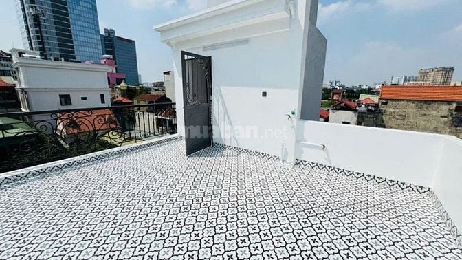Thái Hà , Ngõ nông gần phố, 6 Tầng thang máy, 40m2 chỉ 12tỷ