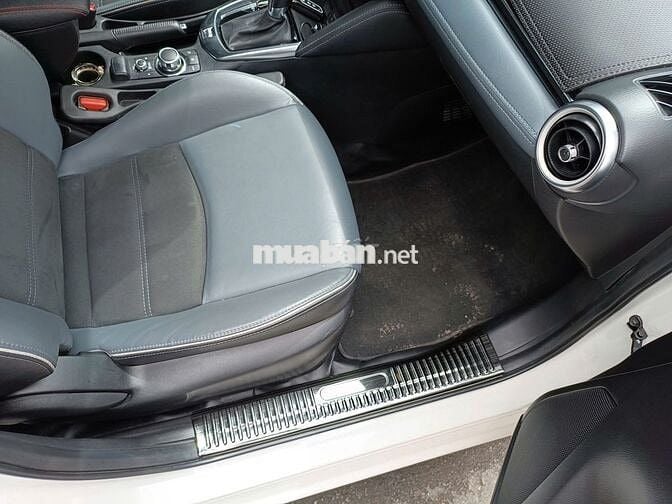 Mazda 2 Luxury 2021 số tự động màu trắng