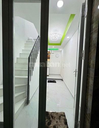 Cần bán nhà 1t1l gần bến xe Quận 8,sạch sẽ,kh ngập úng,SHR, giá 750tr.