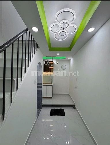 Cần bán nhà 1t1l gần bến xe Quận 8,sạch sẽ,kh ngập úng,SHR, giá 750tr.