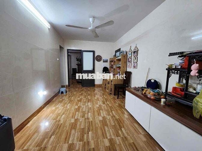 Tập Thể Quan Thổ 1 - Gần Phố - Ngõ Ba Gác