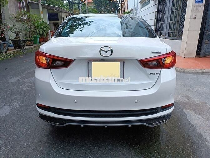 Mazda 2 Luxury 2021 số tự động màu trắng