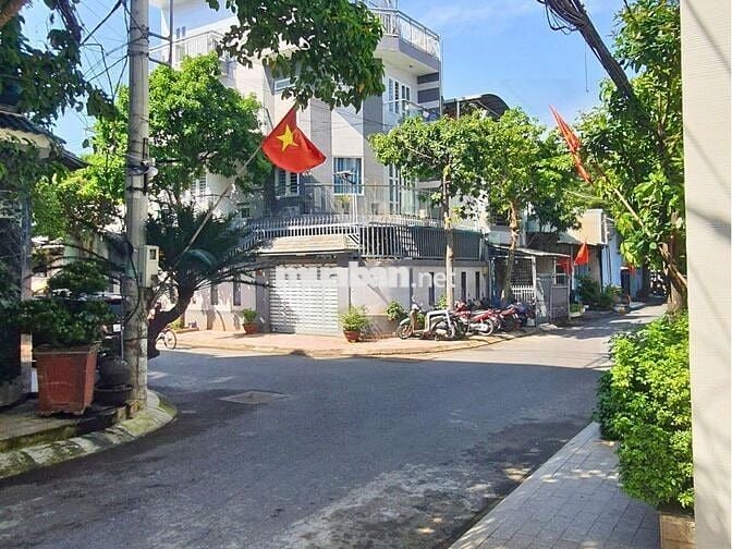 Cho thuê văn phòng 35m² – Full nội thất, tiện nghi – Gần Vạn Phúc City