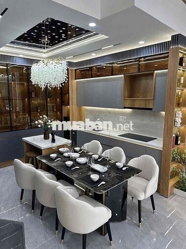 Diện tích sàn 270m2 nhà 3 tầng full nội thất Hoà Xuân