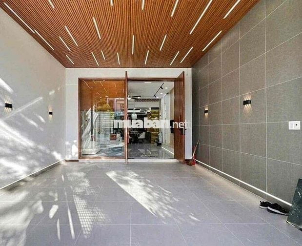 Diện tích sàn 270m2 nhà 3 tầng full nội thất Hoà Xuân