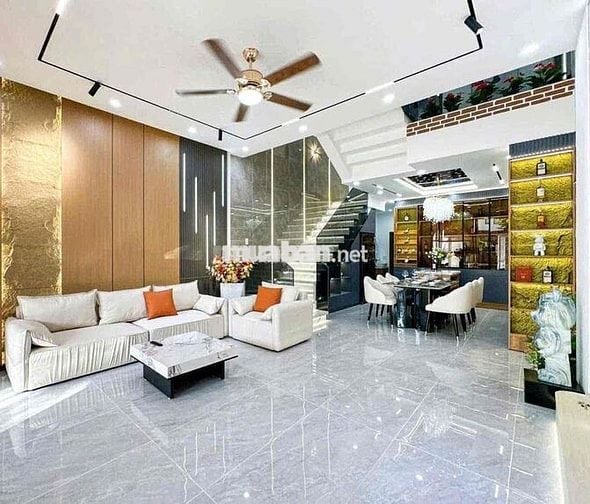 Diện tích sàn 270m2 nhà 3 tầng full nội thất Hoà Xuân