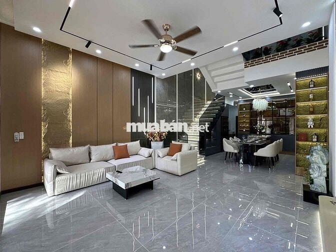 Diện tích sàn 270m2 nhà 3 tầng full nội thất Hoà Xuân