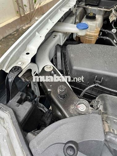 Ford Ranger 2024 XLS 2.0 4X2 AT - 50000 km