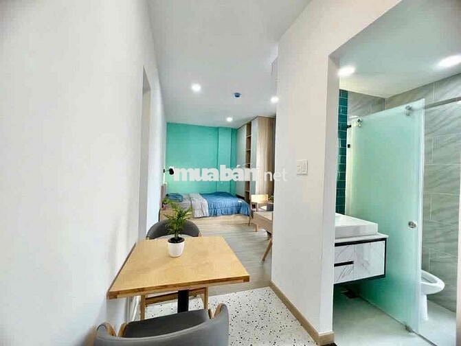 Balcony, full NT Nguyễn Công Hoan Phú Nhuận gần ẩm thực Phan Xích Long