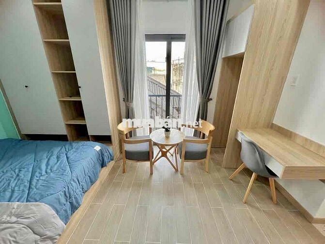 Balcony, full NT Nguyễn Công Hoan Phú Nhuận gần ẩm thực Phan Xích Long