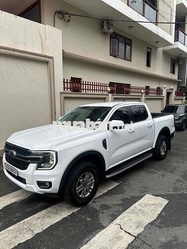 Ford Ranger 2024 XLS 2.0 4X2 AT - 50000 km