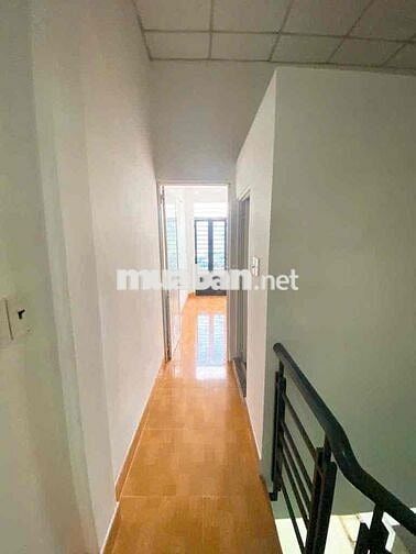 Bán Nhà hẻm xe hơi, ngay cầu Long Kiển đg Lê Văn Lương