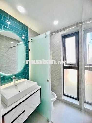 Balcony, full NT Nguyễn Công Hoan Phú Nhuận gần ẩm thực Phan Xích Long