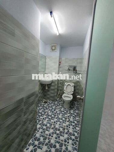 Cho thuê mặt tiền đường số 7- khu Tên Lửa