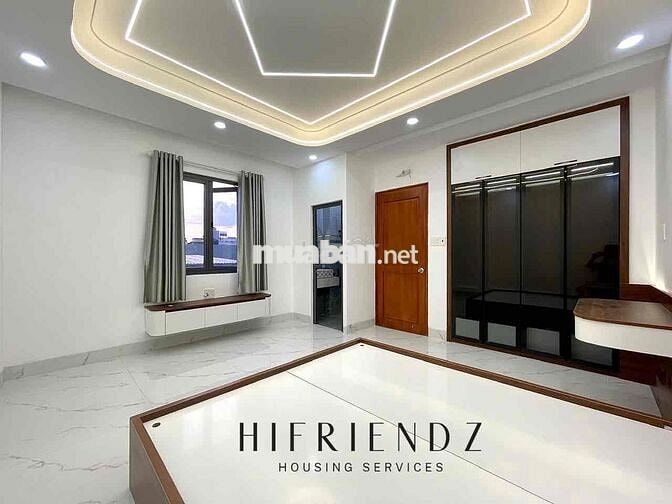 PENTHOUSE BAN CÔNG MỚI 100% FULL NỘI THẤT CAO CẤP KẾ VÒNG XOAY PHÚ LÂM