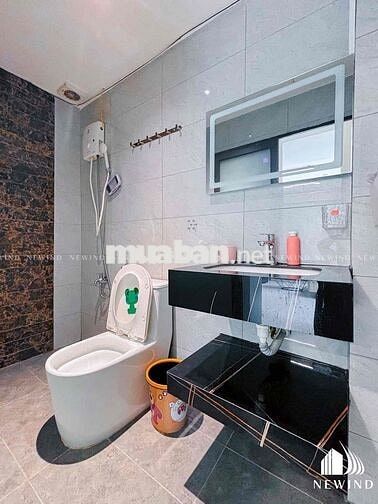 Cho Thuê Căn Hộ Chung Cư 2 Phòng Ngủ Ngay Cầu Nguyễn Văn Cừ Quận 1 T11