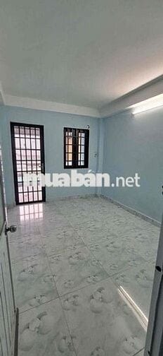 Cho thuê nhà 3 tầng (3m x 10m) có 3 phòng ngủ hẻm xe tải 6m thông