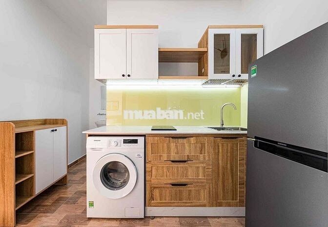 Cho Thuê Căn Hộ Chung Cư 2 Phòng Ngủ Ban Công Ngay Bộ Công An Quận 1