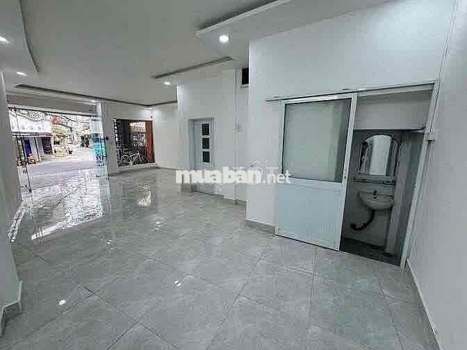 Cho thuê mbkd hẻm ô tô rộng 70m2 ngay hẻm Điện Biên Phủ