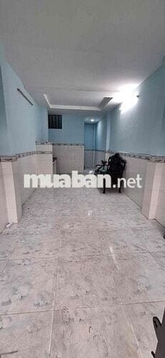Cho thuê nhà 3 tầng (3m x 10m) có 3 phòng ngủ hẻm xe tải 6m thông