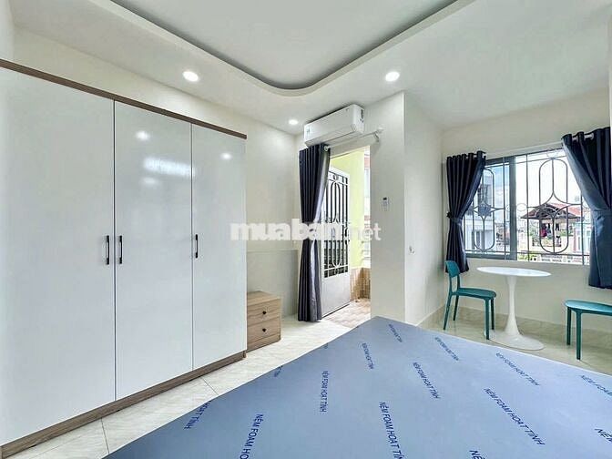 CHO THUÊ STUDIO BAN CÔNG 35M2 MÁY GIẶT RIÊNG GẦN CẦU CÔNG LÝ MỚI 100%