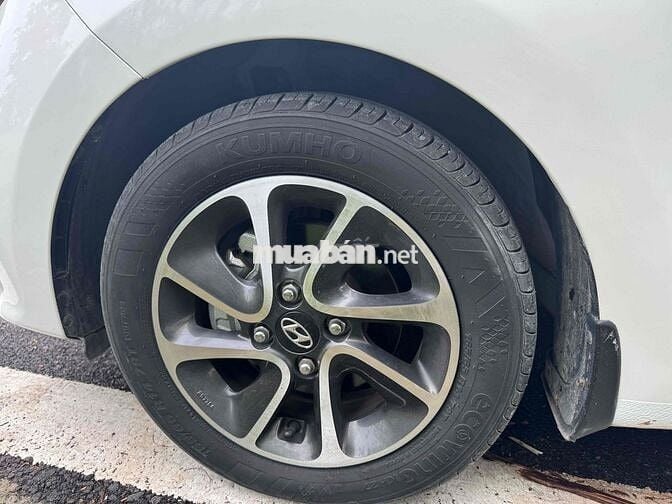 Hyundai Grand i10 2021 1.2 MT - 38000 km