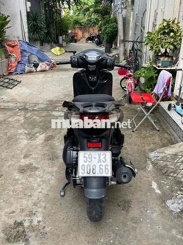 Chính chủ bánSH125i đen nhám áo Ý trước ra cavet