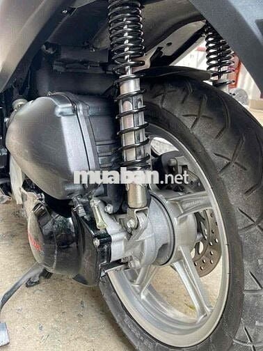 Chính chủ bánSH125i đen nhám áo Ý trước ra cavet