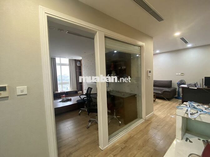 Vào luôn MD Complex - Mỹ Đình 147m2 3PN đồ cơ bản để ở,LVP giá 16tr/th