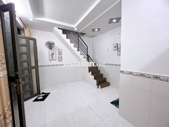 [Gò Vấp] Cho thuê nhà nguyên căn sạch đẹp 2PN thông 2WC NT cơ bản