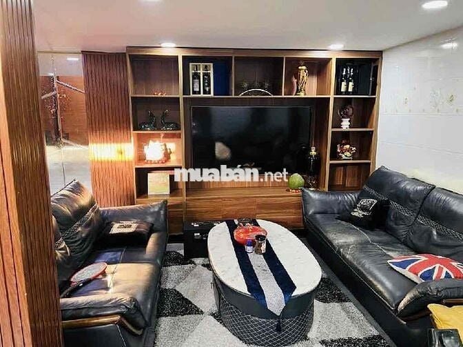 SIÊU PHẨM - NHÀ MẶT TIỀN RỘNG 10M - ĐƯỜNG NHỰA Ô TÔ TRÁNH NHAU - BH-BC