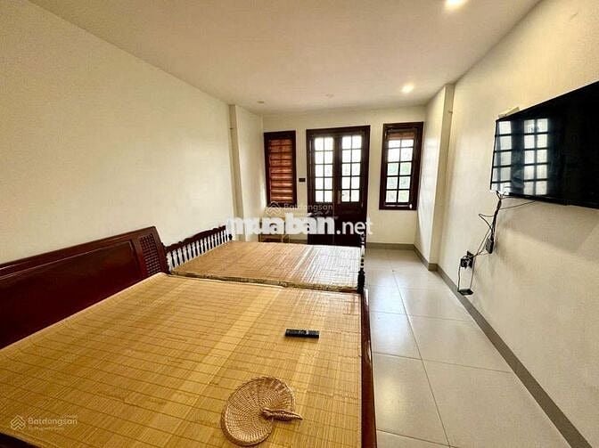 TT CẦU GIẤY - NHÀ 2 MẶT NGÕ THANG MÁY - KINH DOANH - CÁCH Ô TÔ 5M