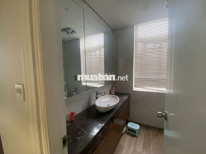 Vào luôn MD Complex - Mỹ Đình 147m2 3PN đồ cơ bản để ở,LVP giá 16tr/th