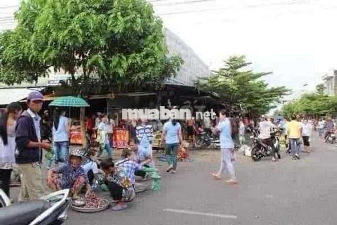 Bán gấp miếng đất ngộp mặt tiền đường LX