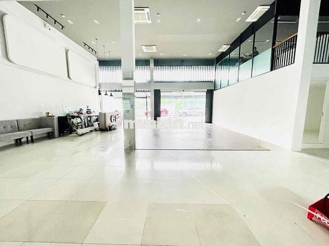 CHO THUÊ SIÊU PHẨM MẶT TIỀN ĐẸP 218C THÀNH THÁI Q.10-2 TẦNG DTSD 450m2