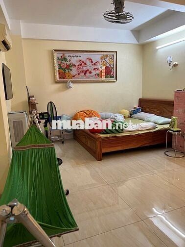 (8 tỷ)-3 tầng mới đẹp-khu khách sạn- hẻm 6m- dt tốt 4,2x12m–mua ở ngay