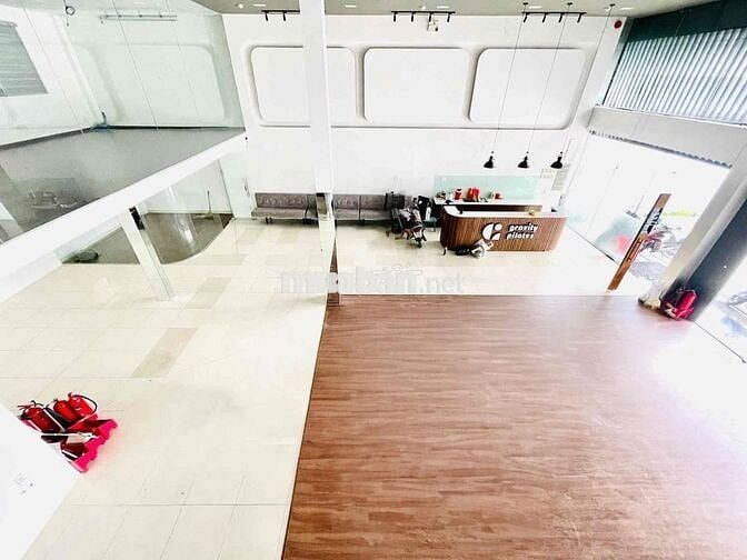 CHO THUÊ SIÊU PHẨM MẶT TIỀN ĐẸP 218C THÀNH THÁI Q.10-2 TẦNG DTSD 450m2