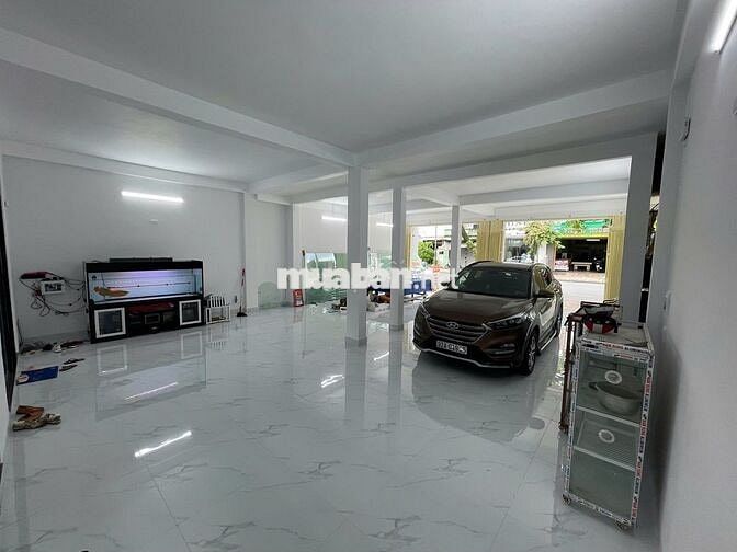 Cho thuê mặt tiền tại 692 Phan Chu Trinh, Tam Kỳ, Quảng Nam, 110 m2