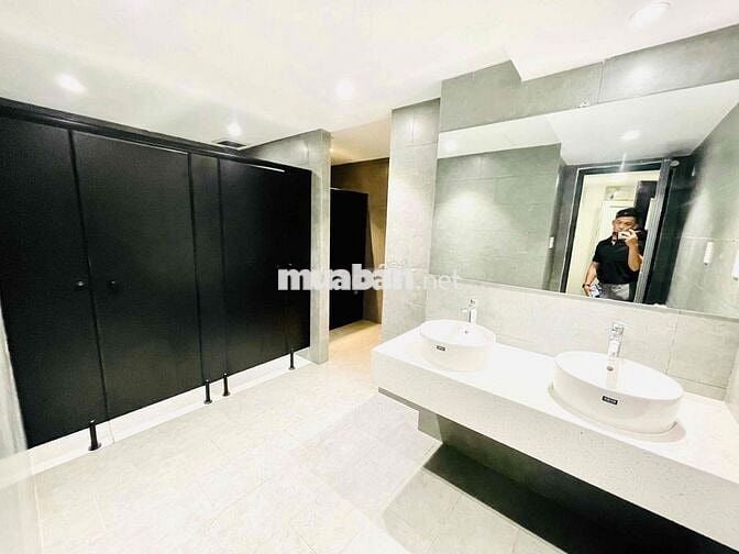 CHO THUÊ SIÊU PHẨM MẶT TIỀN ĐẸP 218C THÀNH THÁI Q.10-2 TẦNG DTSD 450m2