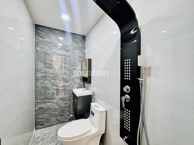 NHÀ XÂY MỚI KHU PHÂN LÔ PHẠM VĂN CHIÊU - GÒ VẤP 