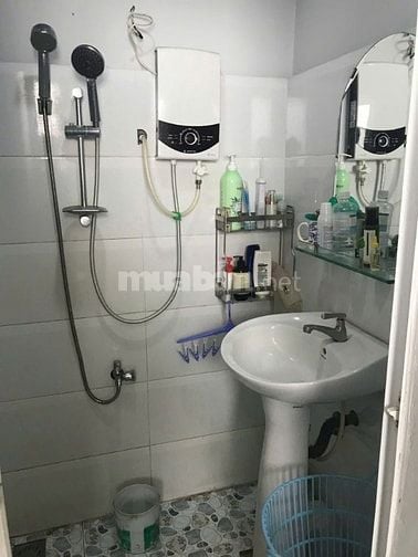 C/c Kỳ Đồng, Lầu 2, Trương Định, P9, Q3, 70m2, 2PN, Nội thất, 9tr5/thá
