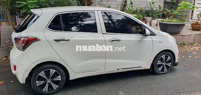 Huyndai i10 2015 quận 7 sg