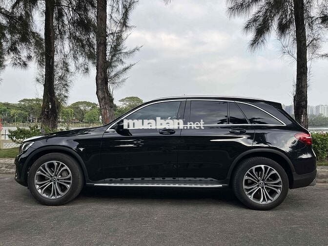 Mercedes Benz GLC Class 2018 250 4MATIC AT - 49000