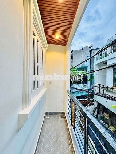 Cho thuê nhà đường nguyễn văn gv