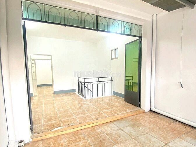 Cho thuê nhà 4m x 15m, 1 lầu hẻm Hoàng Sa quận Tân Bình