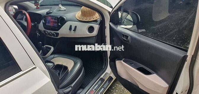 Huyndai i10 2015 quận 7 sg