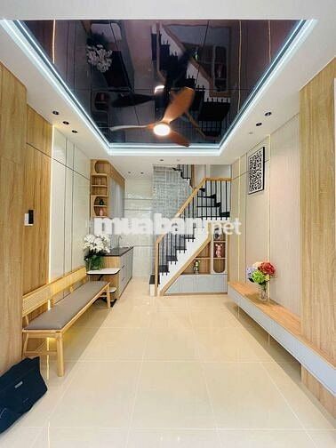 Cho thuê nhà đường nguyễn văn gv